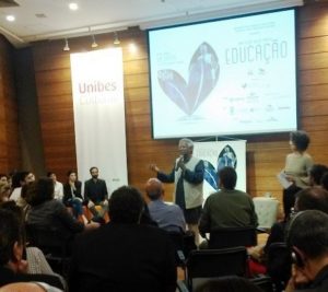 Palestra Yunus_cortada