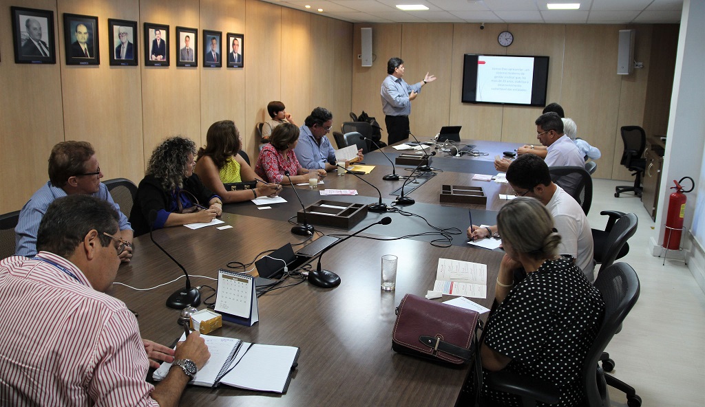 Reunião benefício social Fecomércio