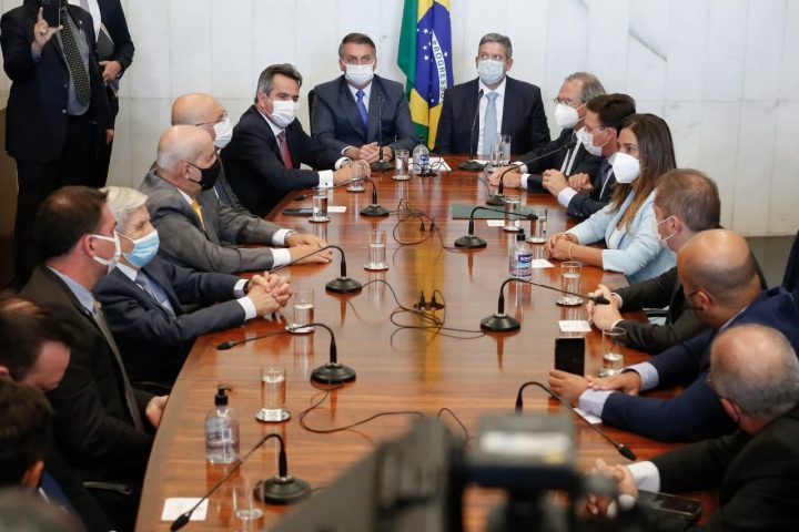 Auxílio Brasil será o novo programa social do governo