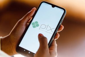 Pix completa 1 ano de lançamento com movimentação de R$ 550 bi por mês