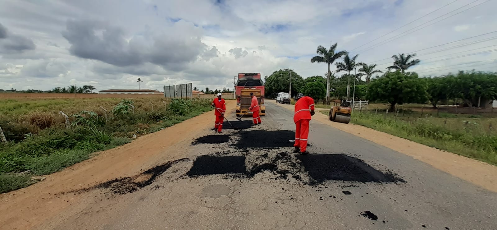 DER/SE realiza manutenção em diversas rodovias estaduais