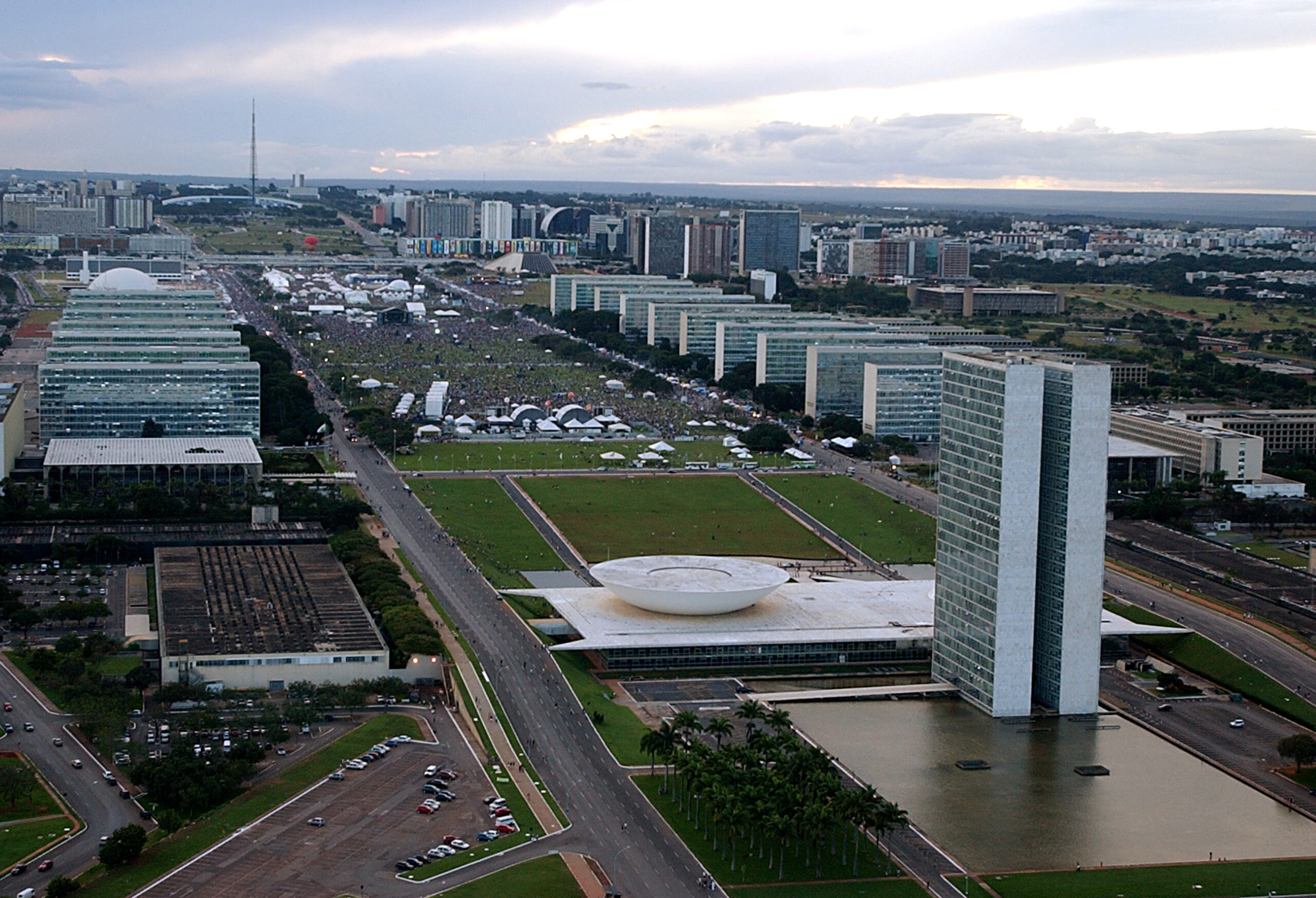 Concursos vão abrir mais de 5,8 mil vagas no governo federal