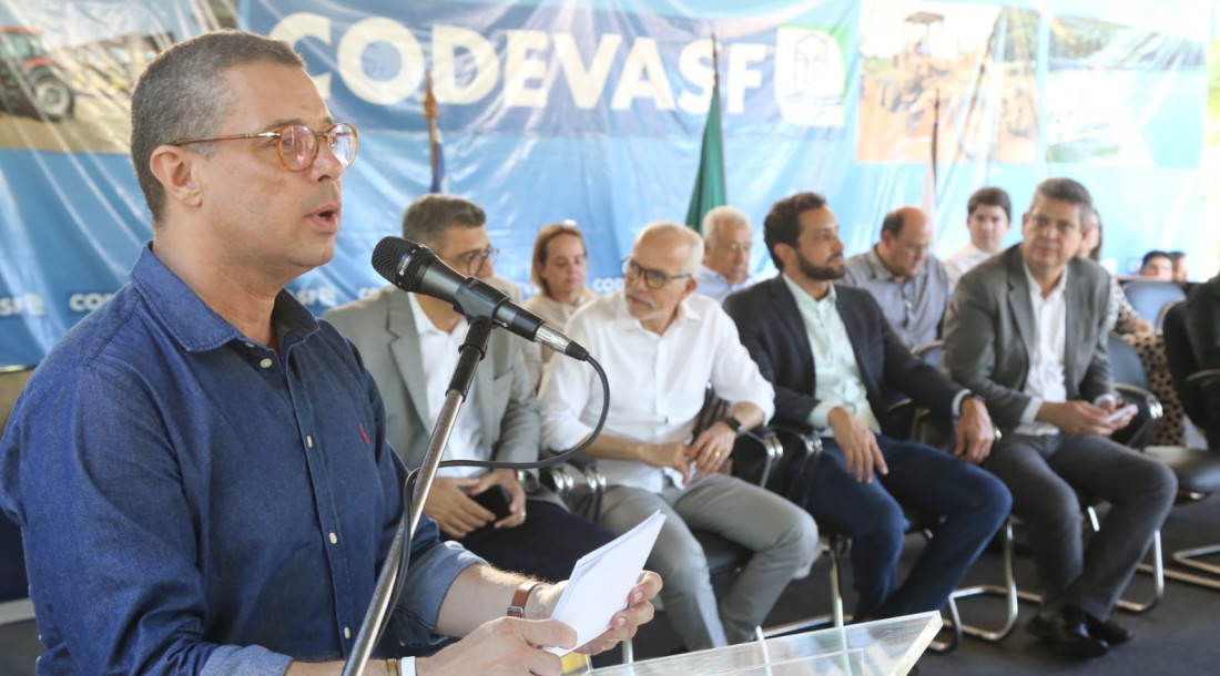 Governador de Sergipe, ministro e presidente da Codevasf anunciam investimentos para agricultores familiares sergipanos