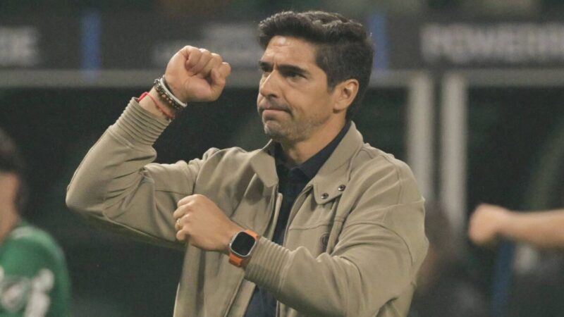 Abel não vê cobranças de pênaltis no campo e elogia Carlos Miguel