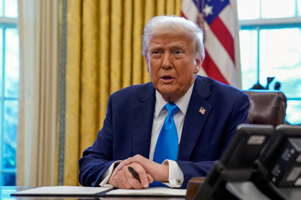Agu quer apurar repasse dos Estados Unidos a grupos contra o Supremo