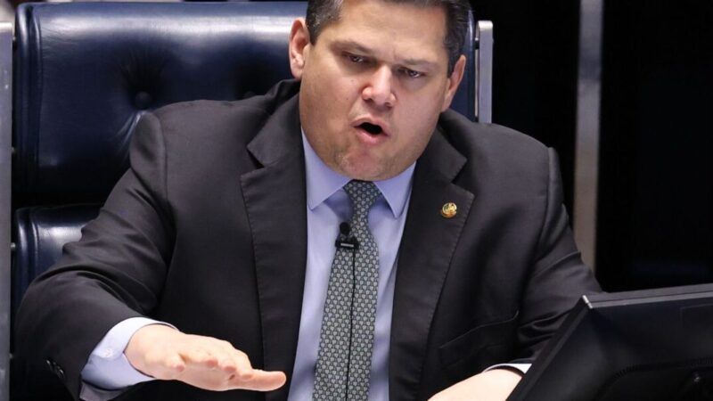 Alcolumbre vai promulgar fim da escala 6×1 nesta sexta