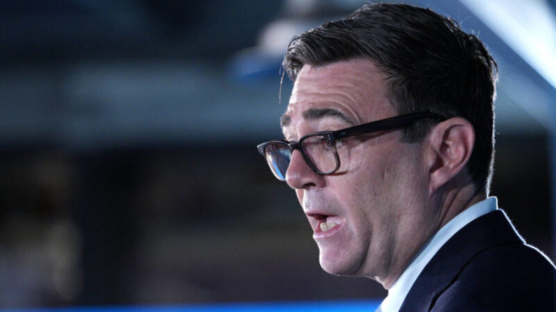 Andy Burnham se reuniu com o presidente do Manchester City em 2021