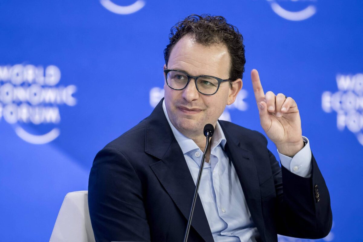 Anthropic revela pedido de IPO com alta receita e prejuízos bilionários