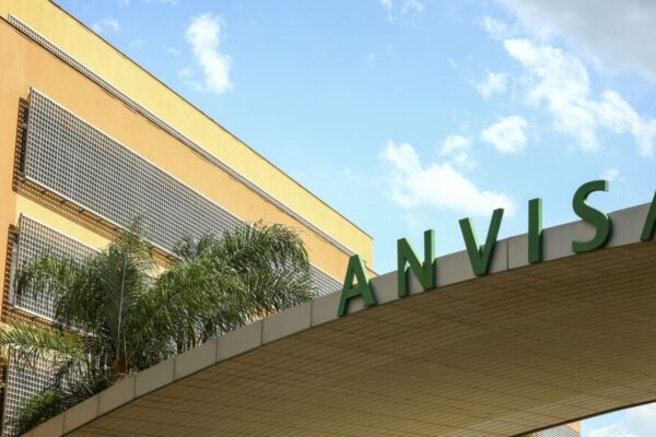 Anvisa aprova novo medicamento para grave complicação de transplante