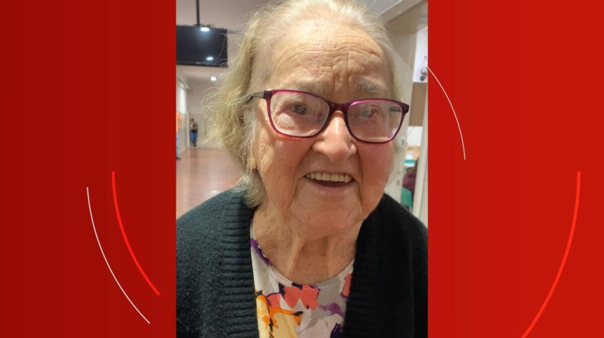Aos 99 anos, idosa faz questão de votar no 2º turno em cidade do interior de SP: 'Estou felicíssima'