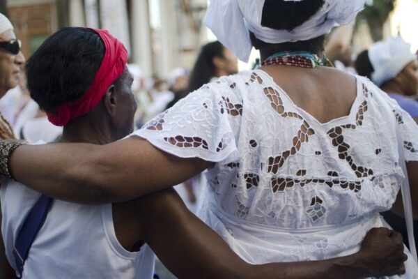 Ataques a símbolos religiosos no Brasil geram alerta sobre intolerância