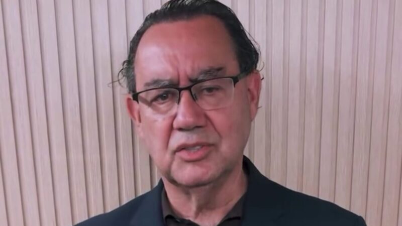 Augusto Cury diz que apoio a Flávio Bolsonaro não é ‘cheque em branco’: ‘Iremos cobrar’