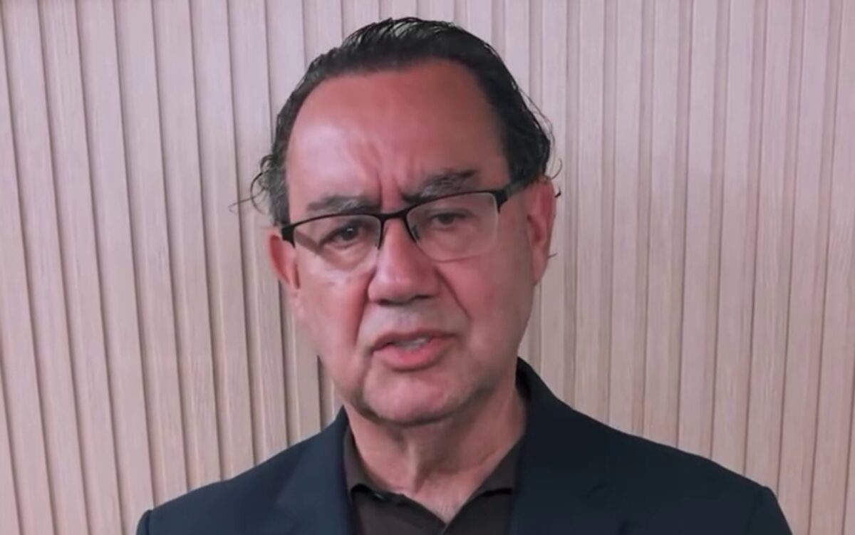 Augusto Cury diz que apoio a Flávio Bolsonaro não é ‘cheque em branco’: ‘Iremos cobrar’