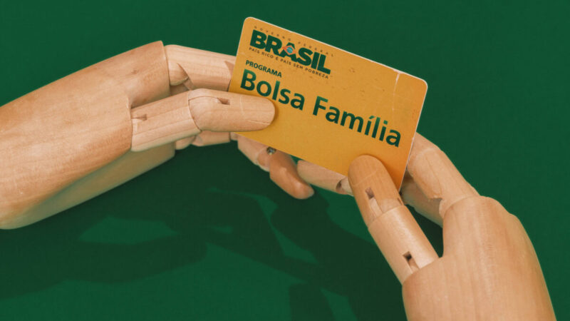 Bolsa Família com reajuste de 15% é liberado; veja tabela