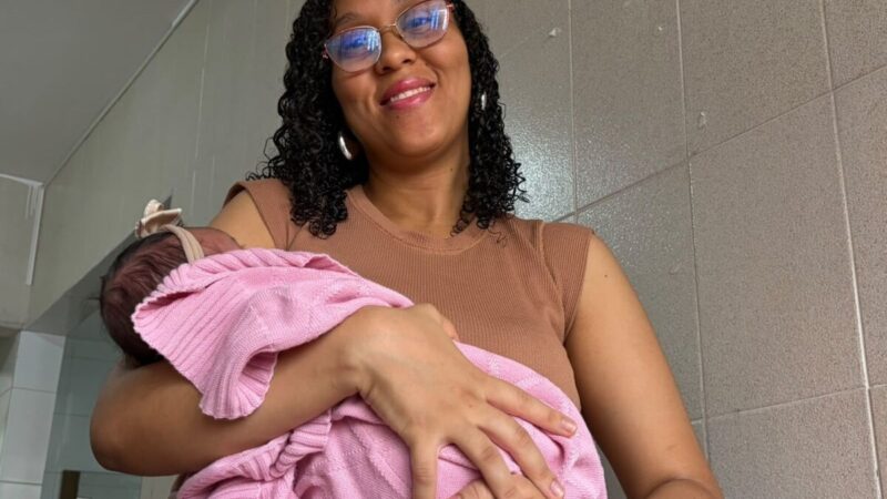 Bombeiro salva bebê recém-nascida engasgada em Aracaju