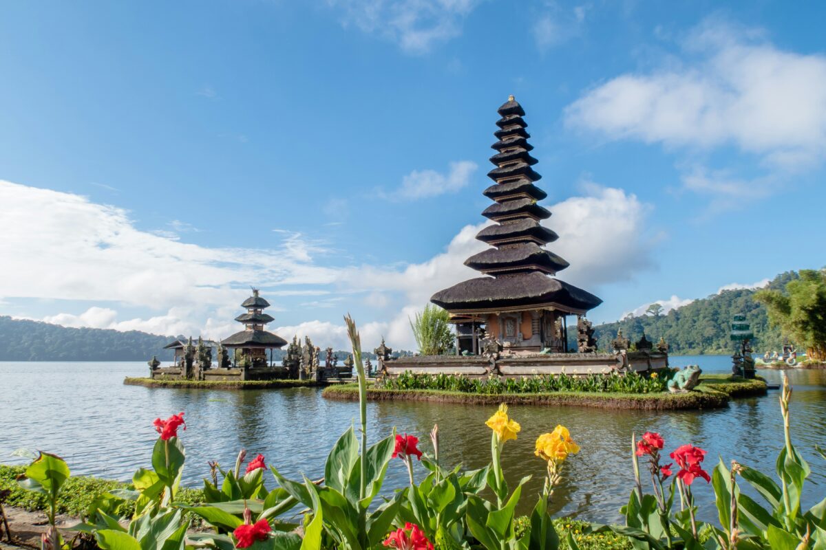 Brasileira é presa em Bali com quatro quilos de cocaína em xampu