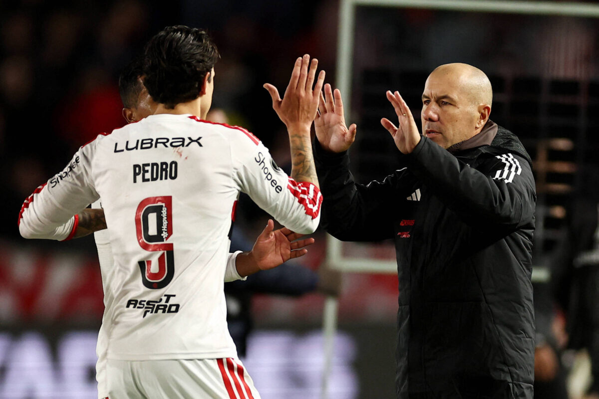Flamengo e Palmeiras lideram e briga pelo G4 se aperta no Brasileirão