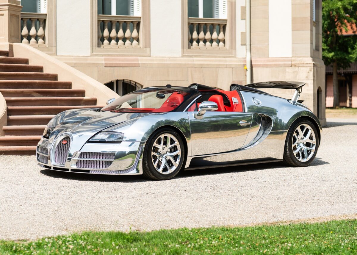 Bugatti restaura Veyron espelhado associado a Fernando Alonso