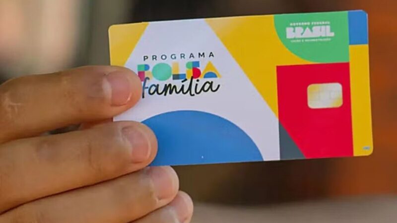 Lula mira eleitores do Bolsa Família para virar voto contra Flávio