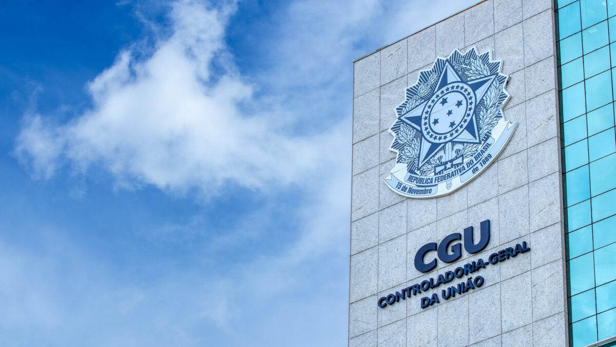 Cgu lança concurso público com 60 vagas e salário de r$ 20 mil