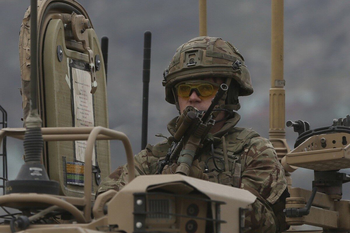 Chefe do Exército britânico diz que governo deve preparar população para tempos de guerra