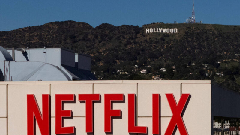 Netflix enfrenta crise, demite funcionários e troca cúpula em Hollywood