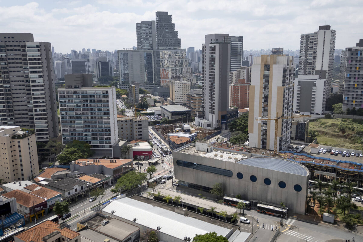 Butantã ganha ares de Pinheiros com arranha-céus e mercado imobiliário aquecido