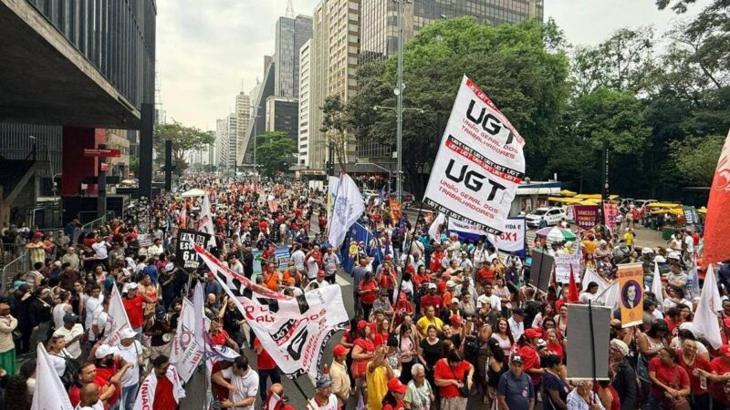 Comércio de São Paulo negocia nova jornada após fim da escala 6×1