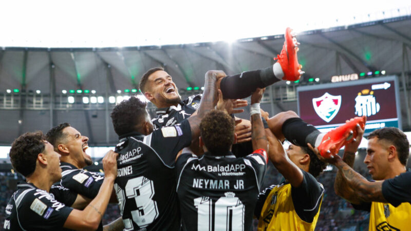 Santos vence o Fluminense no Maracanã com atuação decisiva de Neymar