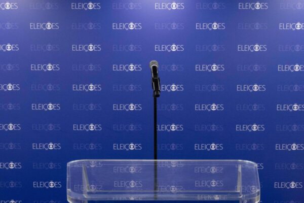 Cancelamento de debate da Globo resume campanha dominada pelo Judiciário