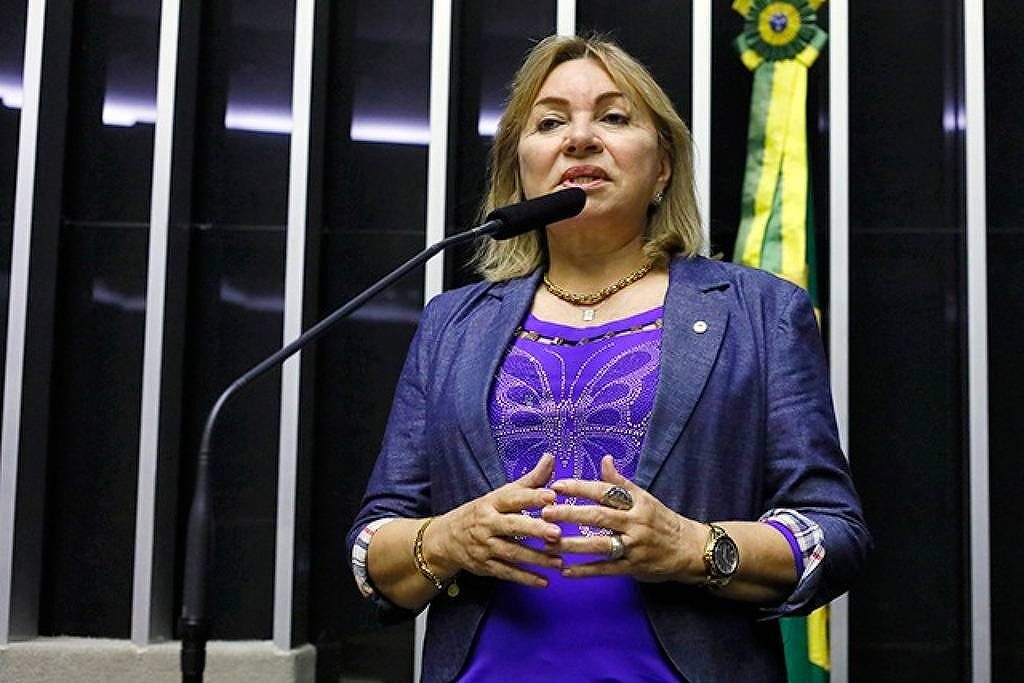 Polícia Federal indicia deputada Gorete Pereira em esquema de fraude no INSS