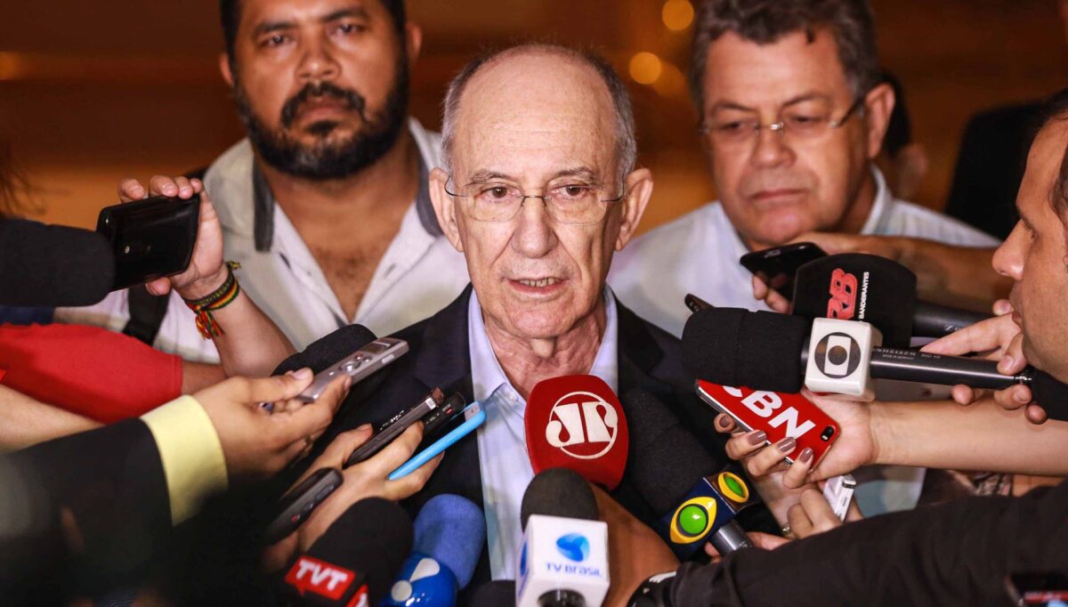 Deputado do PT aciona STF e pede investigação e afastamento de Nunes Marques no TSE