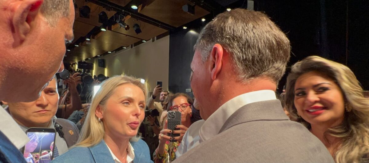 Clariana Barão declara apoio a Flávio Bolsonaro no segundo turno