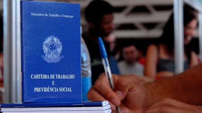 Desemprego no Brasil cai para 5,2% no terceiro trimestre de 2026