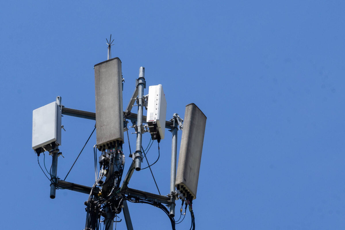 Disputa na Anatel pela faixa de 6 GHz divide provedores e operadoras