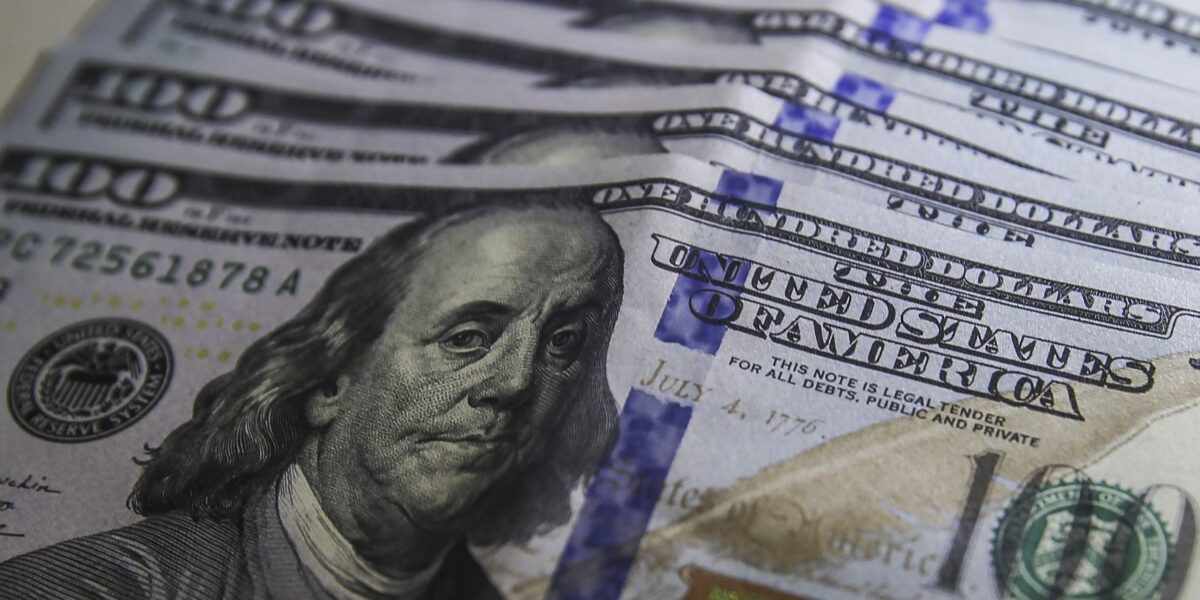 Dólar avança para R$ 5,39 e bolsa recua pela quarta sessão consecutiva