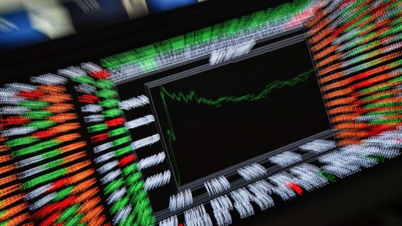 Ibovespa despenca e investidores recalculam rota na bolsa brasileira