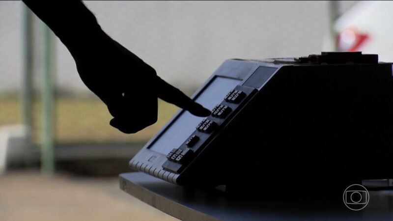 Eleições 2026: segundo turno ocorre neste domingo (25) com votação até as 17h
