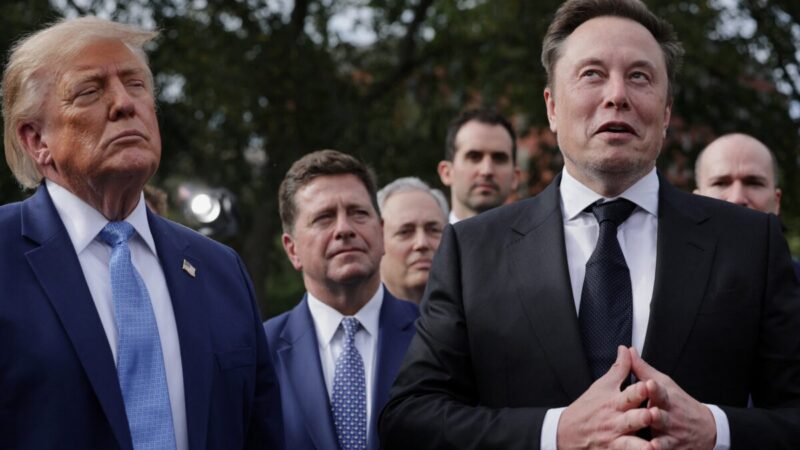 Elon Musk quer doar ações da SpaceX para crianças nos Estados Unidos