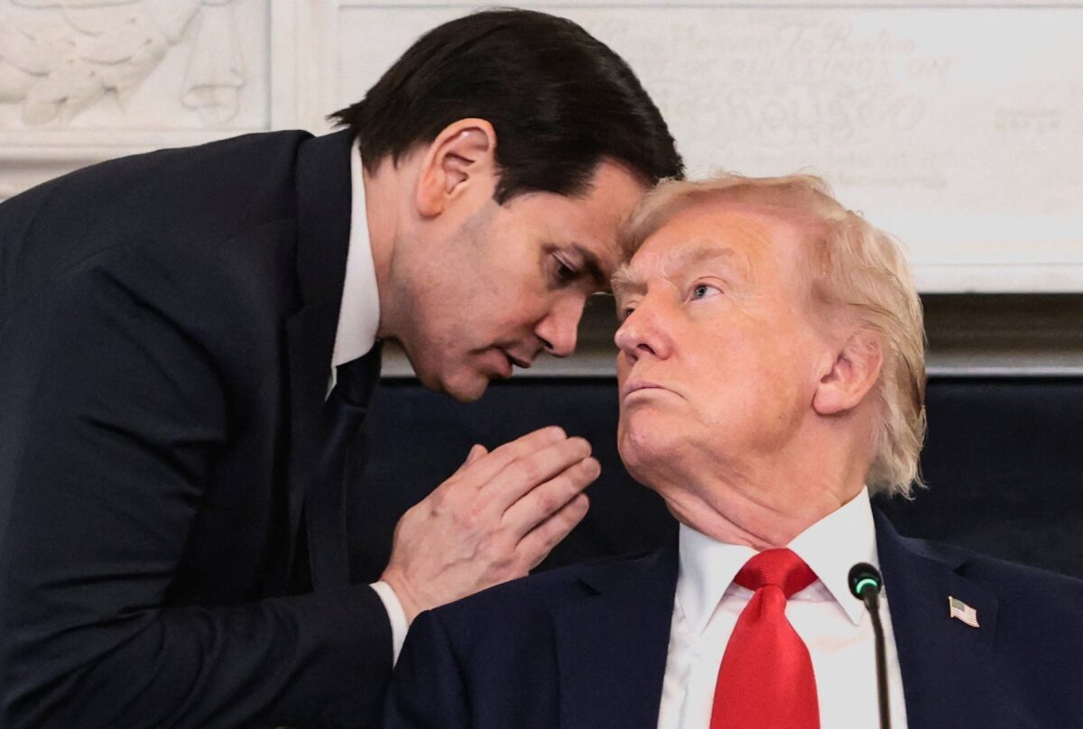 Deputados dos EUA acusam governo Trump de interferência eleitoral no Brasil