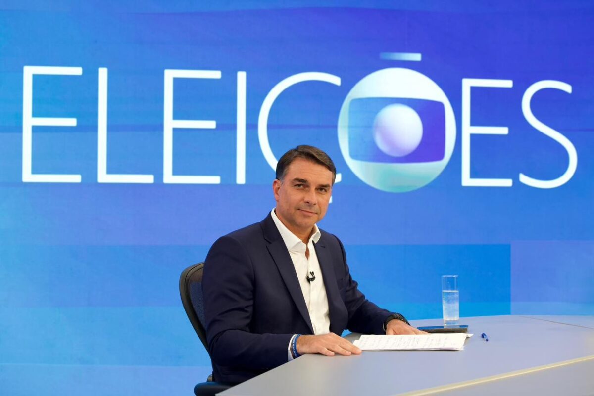 Entrevista de Flávio Bolsonaro na Globo: horários e onde assistir