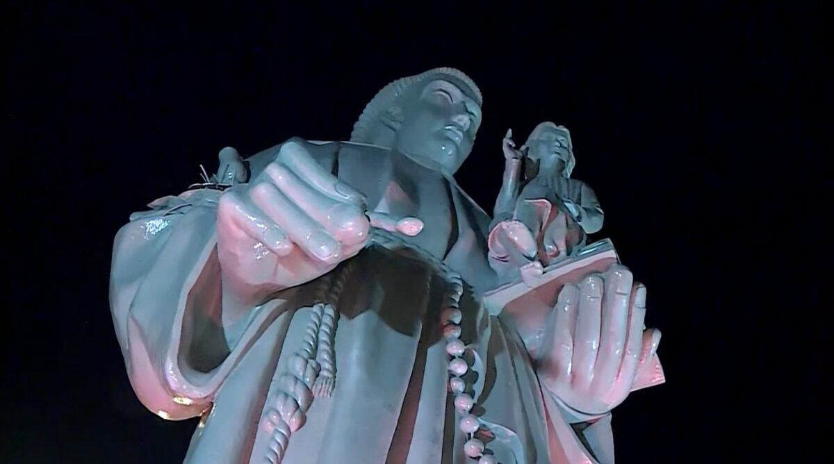 Nova escultura gigante de Santo Antônio é inaugurada na Zona Norte de Aracaju