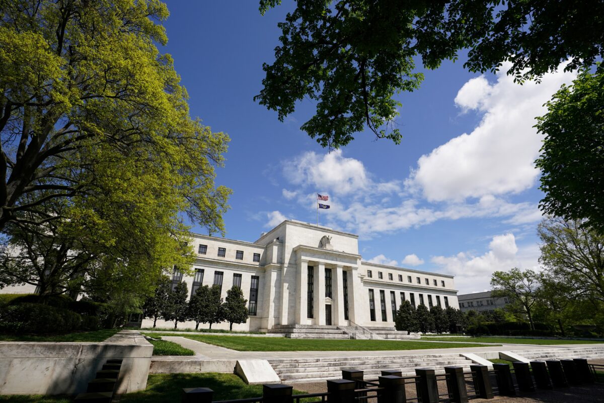 Federal Reserve mantém taxa de juros dos EUA no patamar de 3,75% a 4%