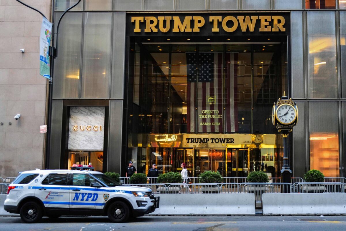 Fifa gasta milhões em escritório vazio na Trump Tower e gera alerta