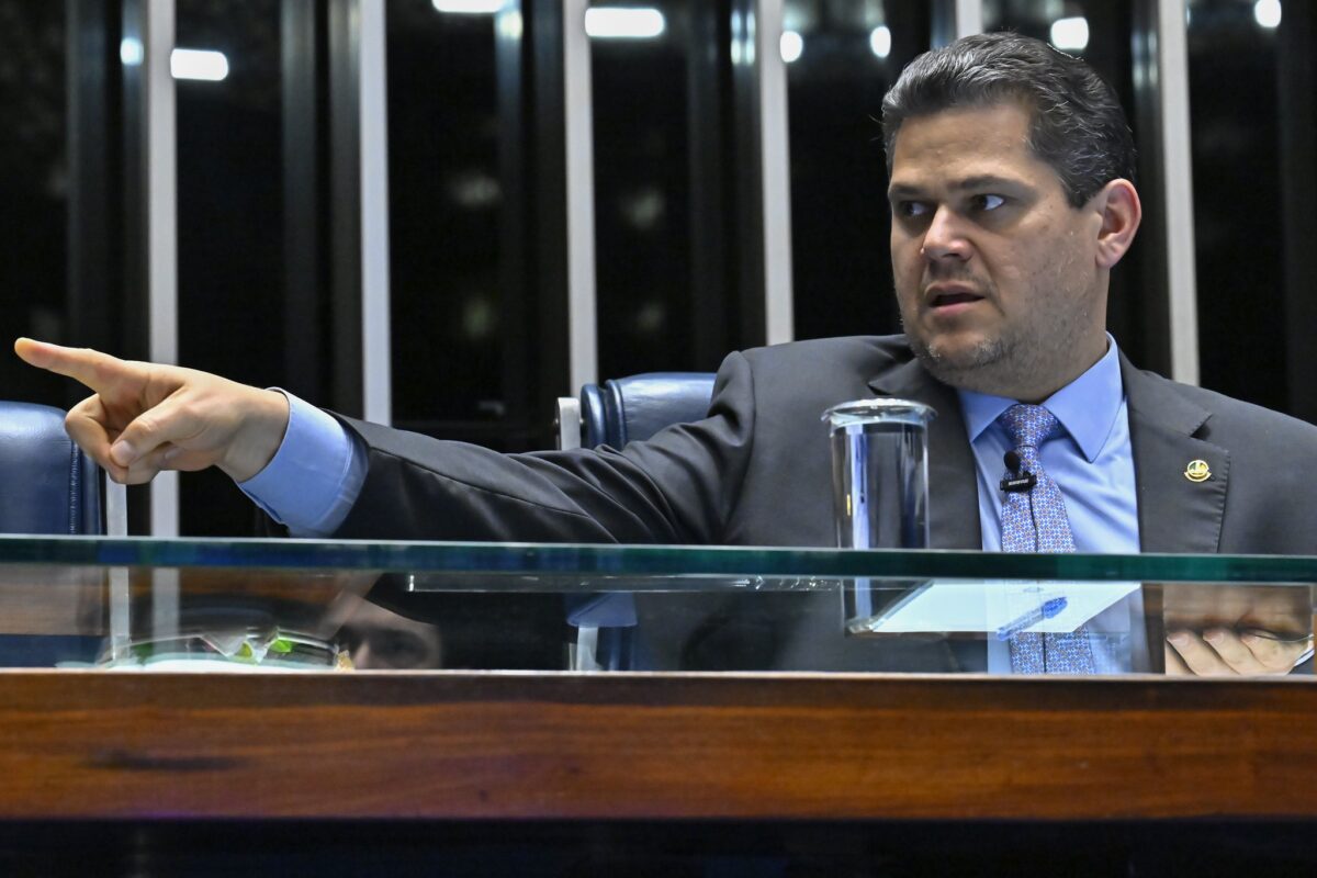 Fim da escala 6×1: Senado pauta votação da PEC em dois turnos nesta quarta-feira