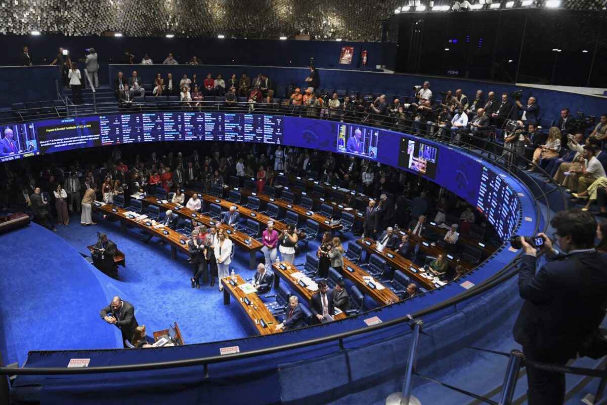 Senado aprova fim da escala 6×1 em dois turnos expressivos