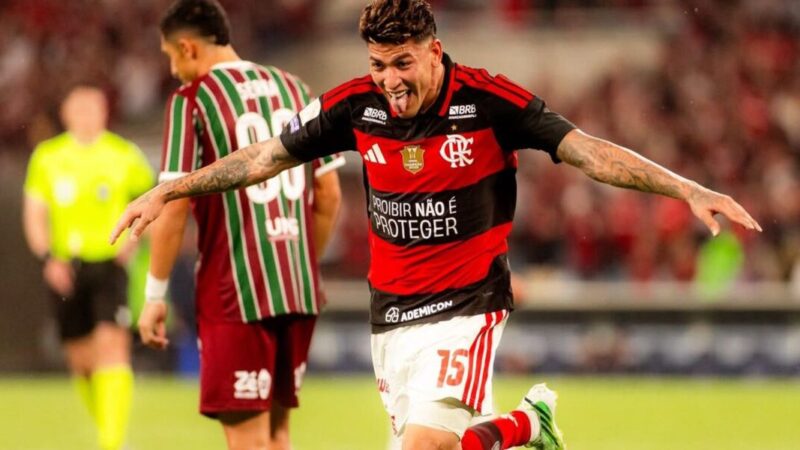 Flamengo segue líder do Brasileirão após rodada de clássicos