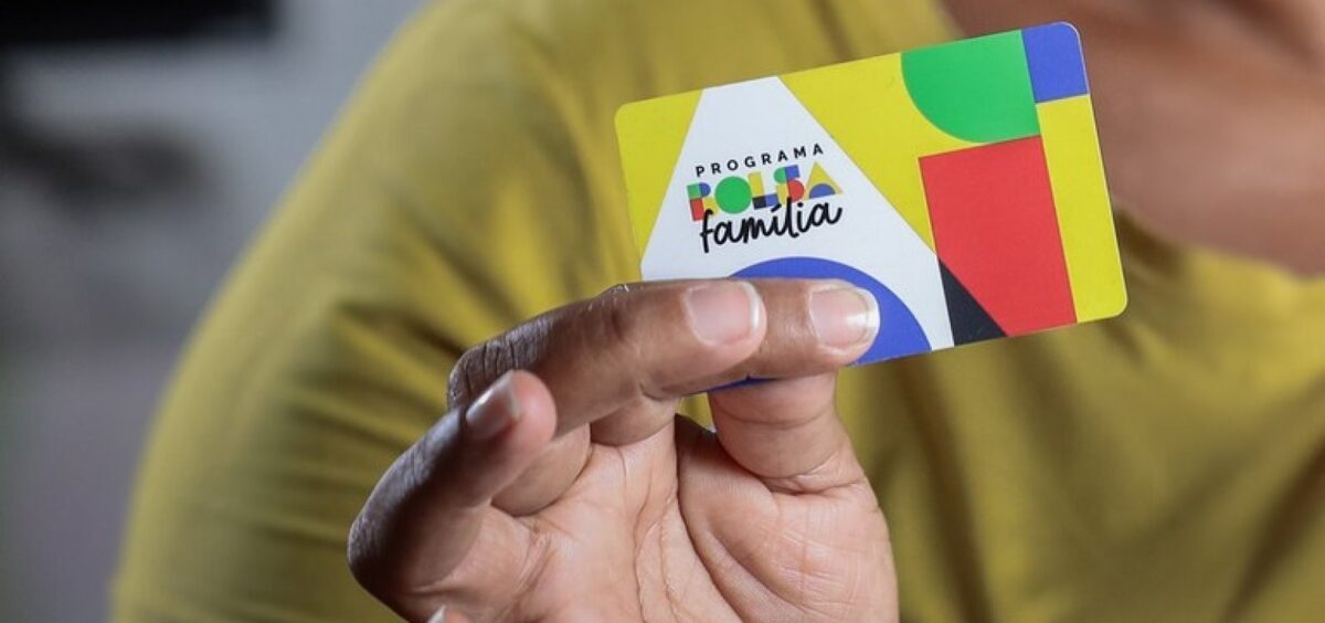 Flávio vê otimismo na reta final, mas alerta campanha após ruído sobre Bolsa Família