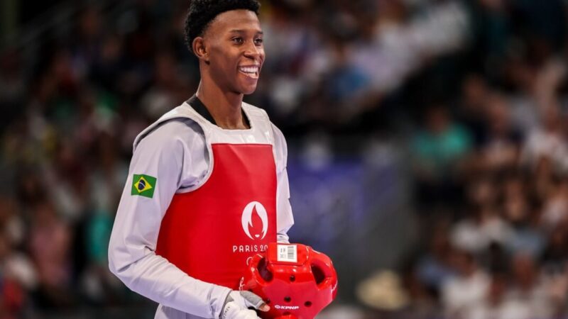 Henrique Marques conquista ouro no Grand Prix de taekwondo em Paris