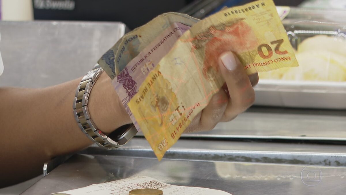 Inadimplência bancária e endividamento atingem recordes históricos